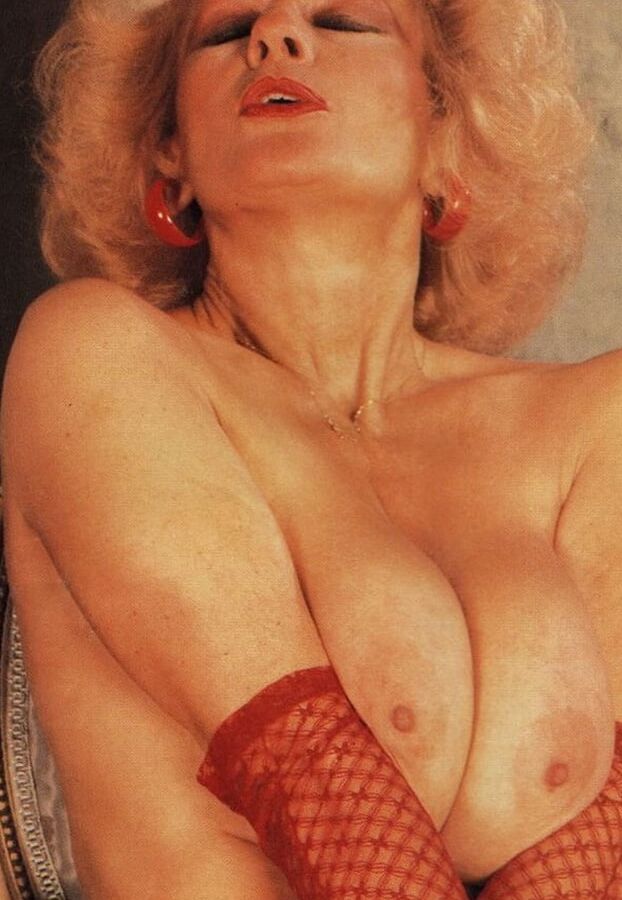 Pat Wynn, Big tits and Hairy Pussy