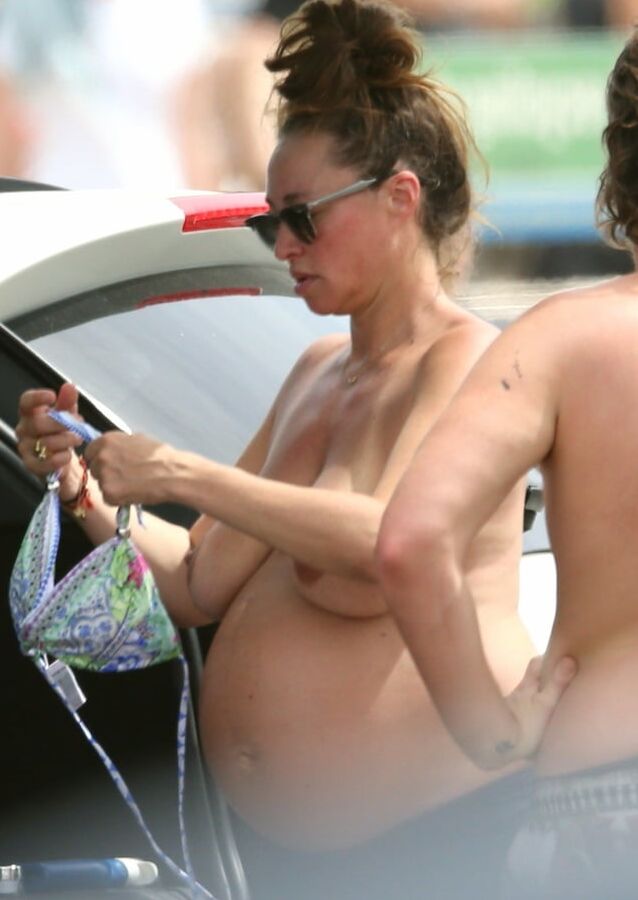 Camilla Francks topless and pregnant Bondi beach jan