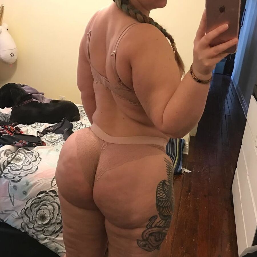 Paige Porcelain - Damn Fat Ass!