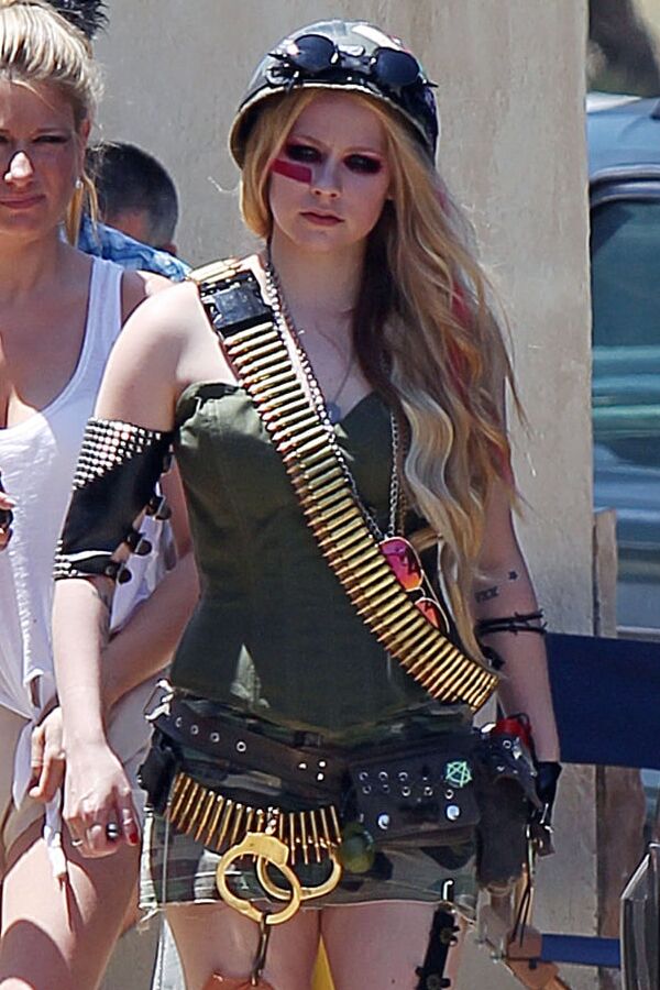 Avril Lavigne Come as you are..