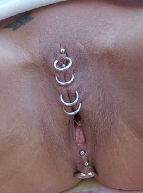 Piercings in pussy and clit