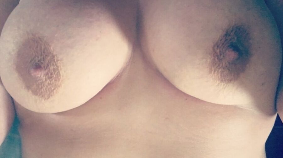 Anna Ohio Slut With Pierced Nips &amp; Giant Juggs Takes Facial