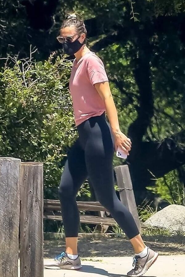 Maria Sharapova Sexy As Fuck In Tight Leggings