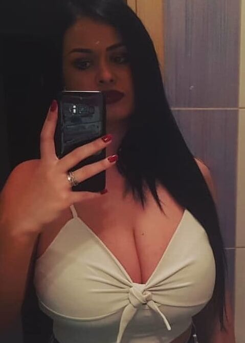 Big tits selfie girls