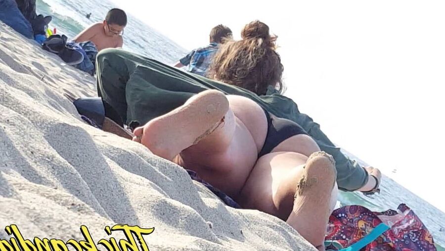 Thick Jewish Girl with Juicy Fat Ass Part.