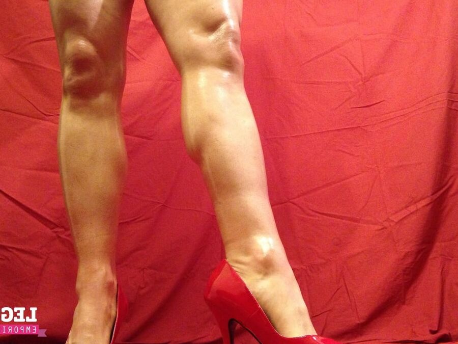 Legs Emporium - Athletic Fit Female Legs &amp; Calves