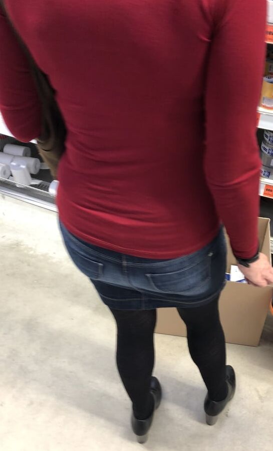 Really Sexy Milf in hardware store