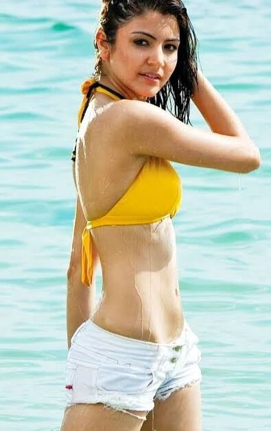 Anushka sharma in bikini sexy hot