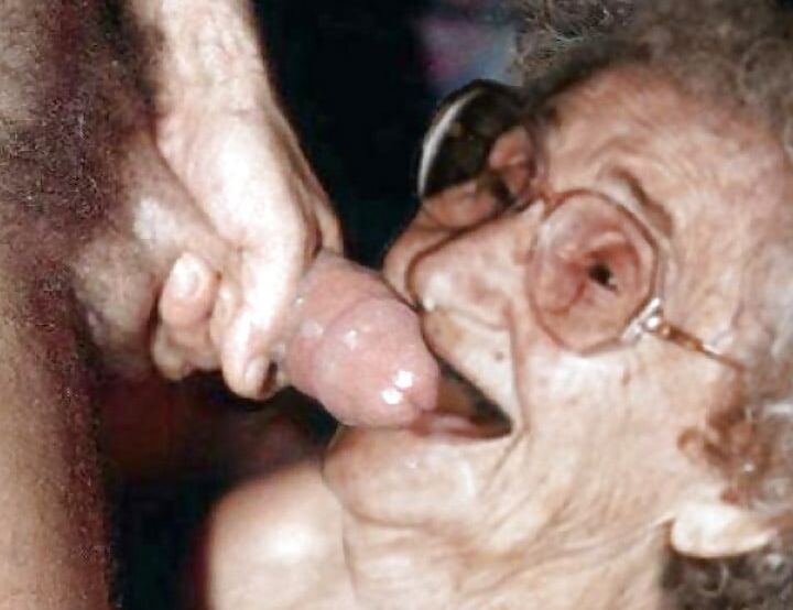 Old whores sucking dick