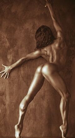 Muscled Black Slavegirl