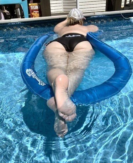 Matures in the pool