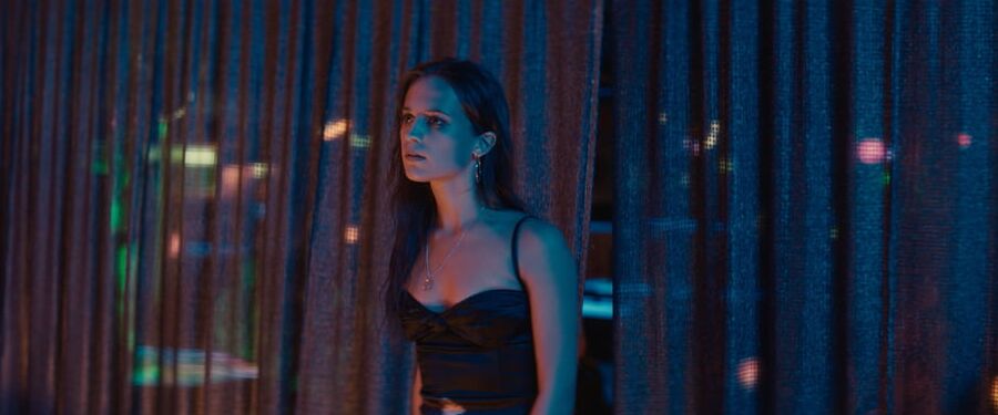 Alicia Vikander my ideal woman is flat chested.