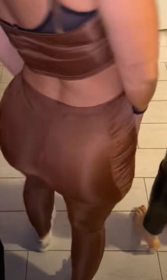 Big ass sisters on tik tok thin waist