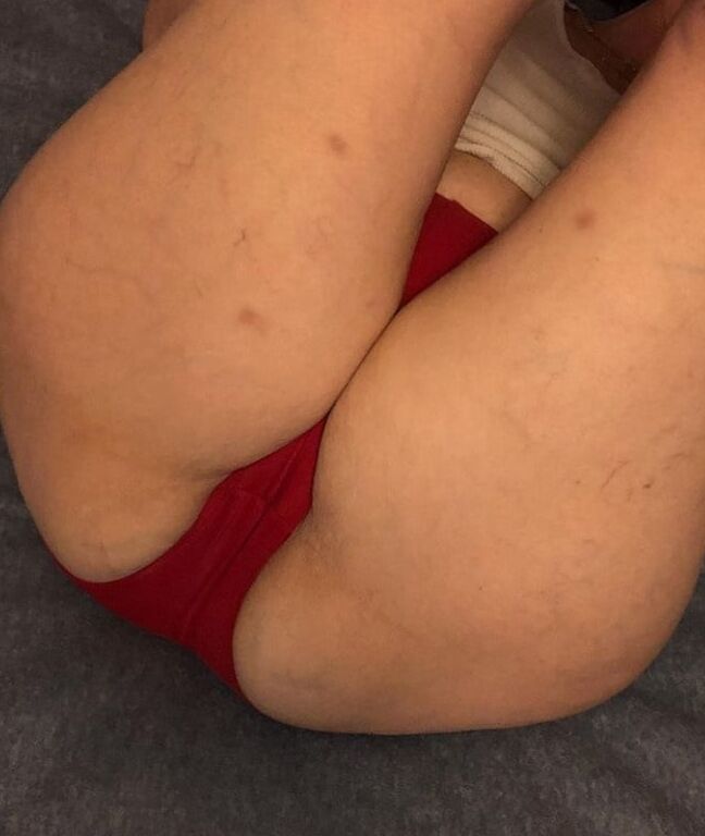 Masked Milf - thick thighs N Booty