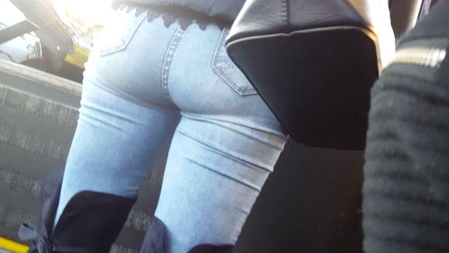 Serbian milf mom beautiful jeans ass in bus