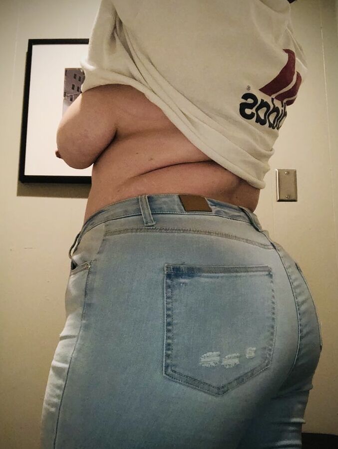 Huge Ass Huge Tits BBW Christy