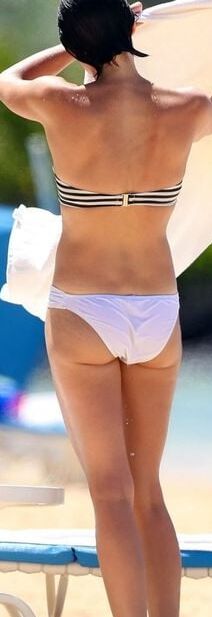 Aubrey Plaza bikini tiny ass flat chest