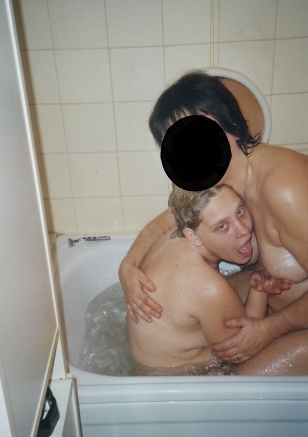 Lesbian Bath Time