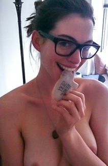 Anne hathaway nude