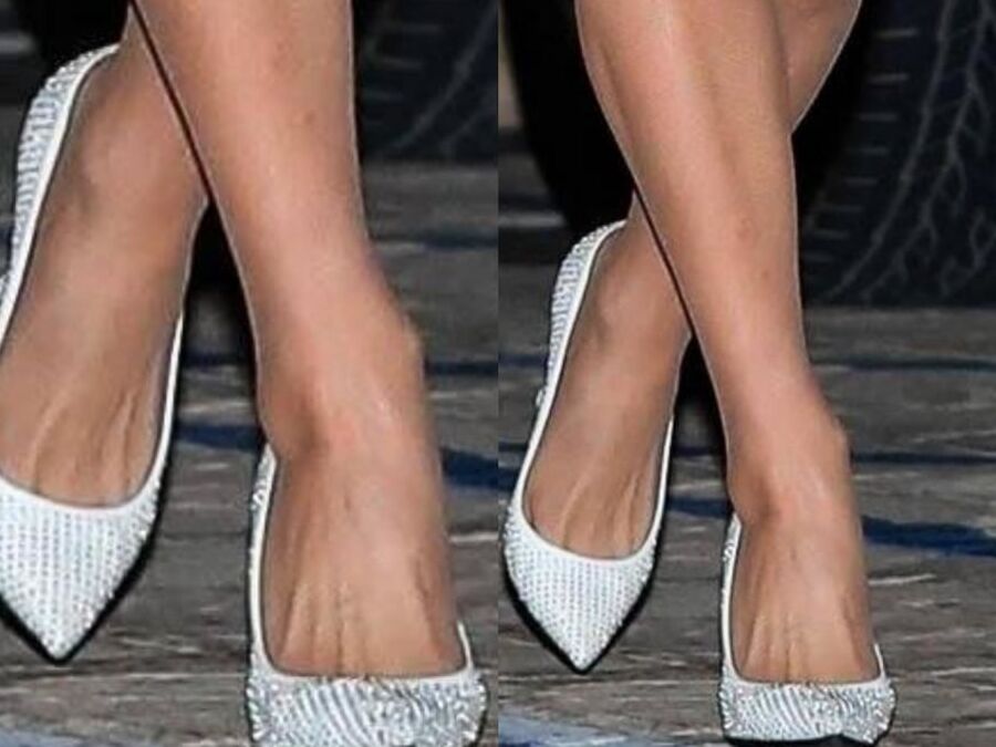 paris hilton&;s sexy legs feet and high heels