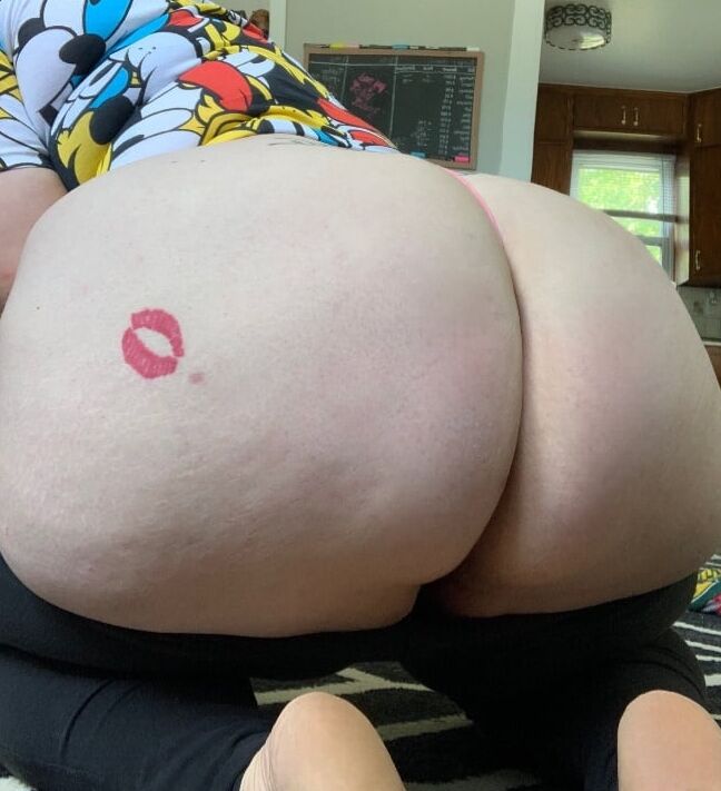 Big Butt - Robynn