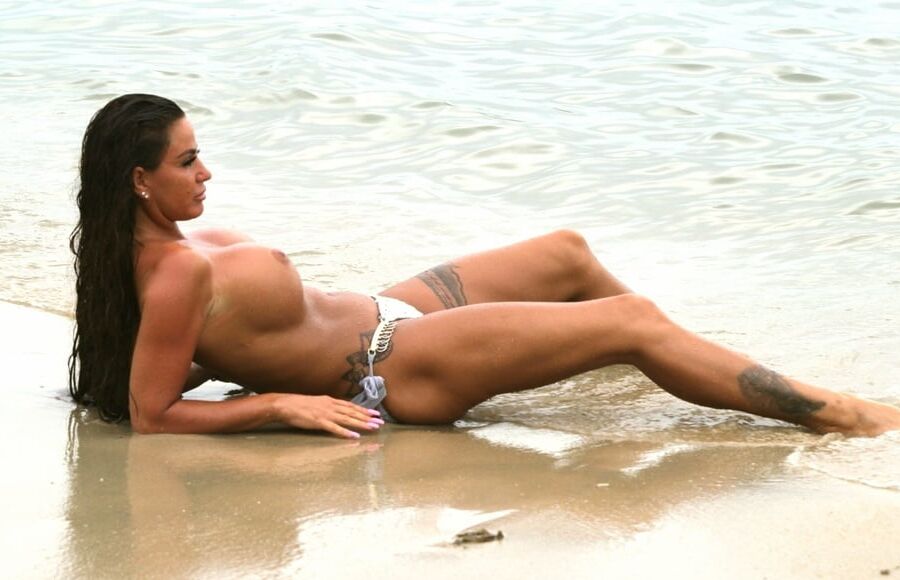 Katie Price beach topless Thailand sep