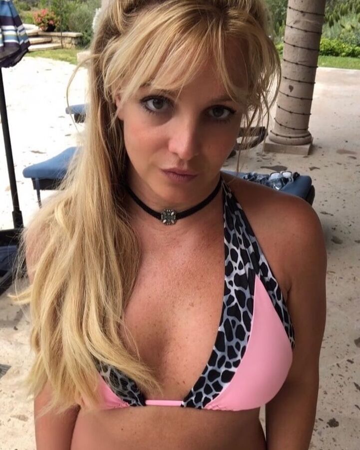 Sexy Britney - Boobage June &;