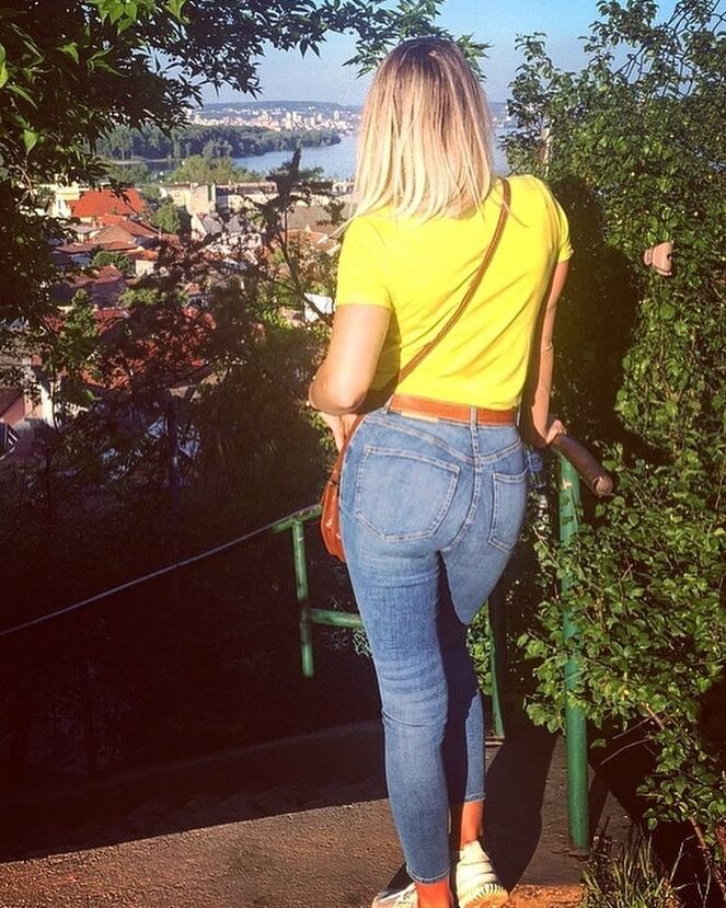 Serbian blonde fitnes whore mom beautiful ass Natasa Knez