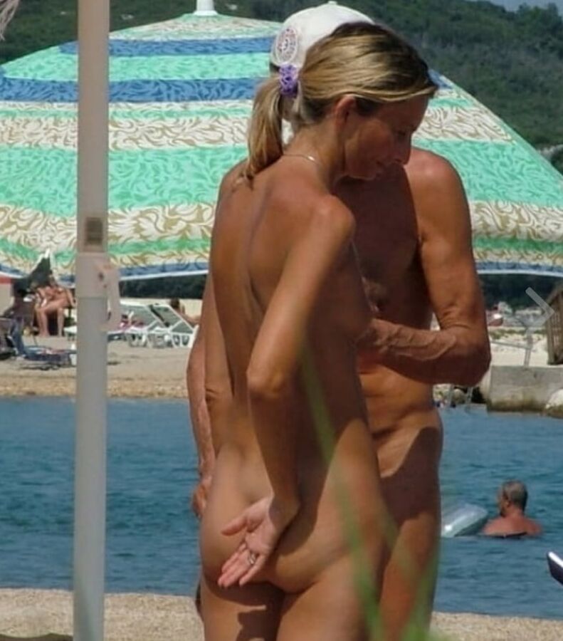 Top Naked Couple on the Fkk Beach