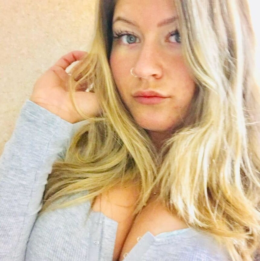Ciara Heuser Sugar Baby looking for Daddy in Vancouver BC