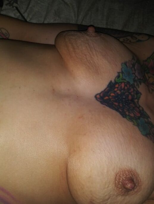 Kennedy saggy wrinkled empty floppy hanging tits tatoo pt