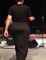 Phat ass MILF Nelly Furtado..cumbucket wank bank