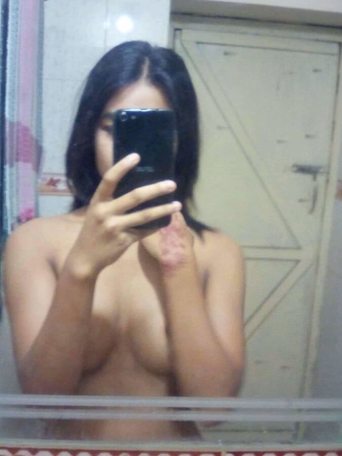 Arindita Sen Selfie for indian BF