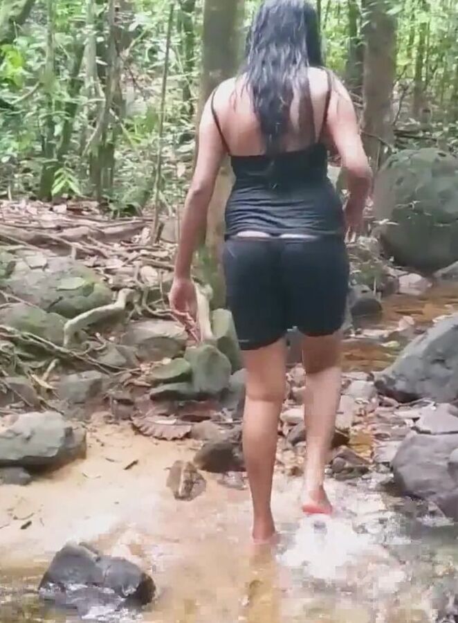 Sri lankan girl use rubber dildo