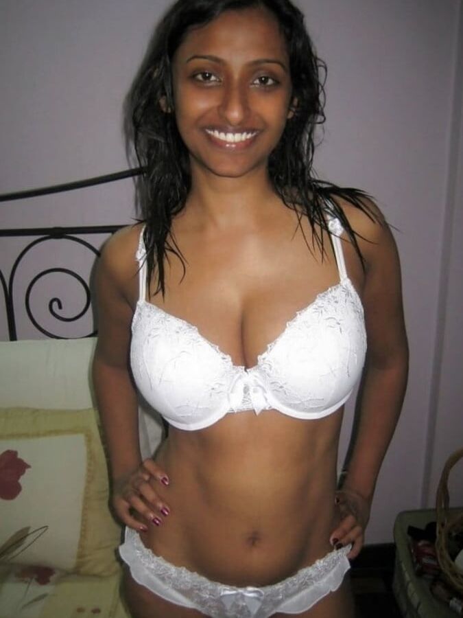 Indian big boobs wife in Shirt