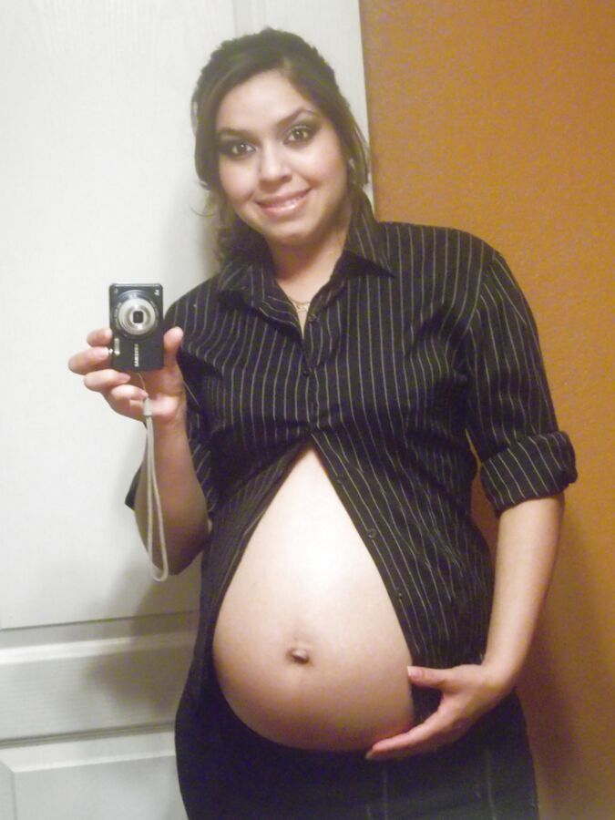 pregnant mexican mom