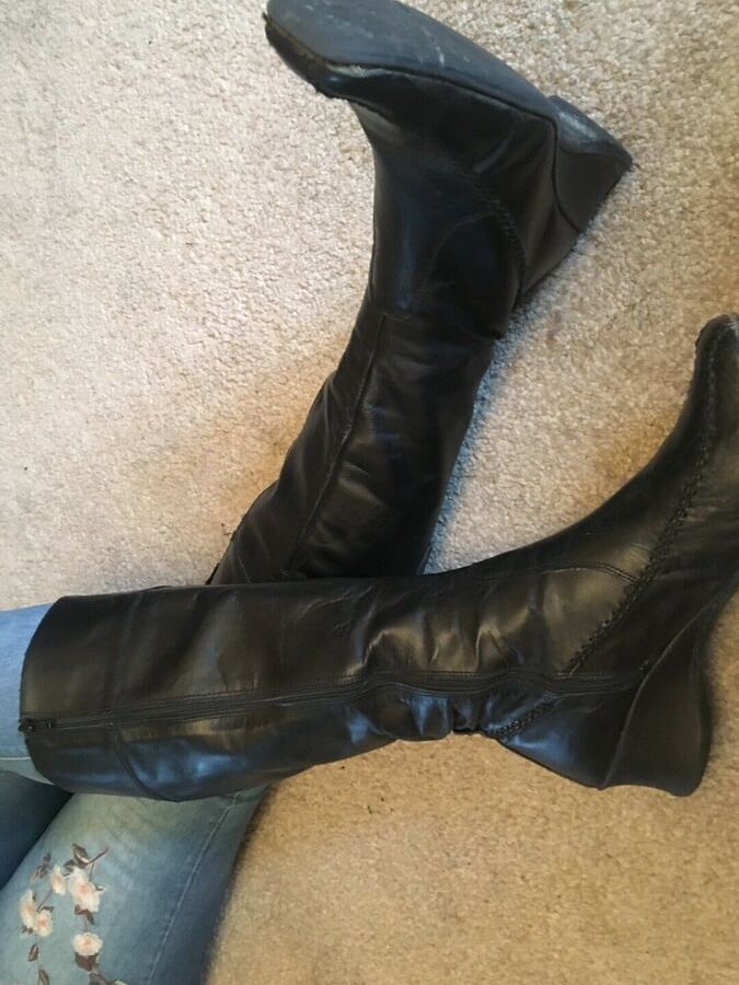 wedge boots