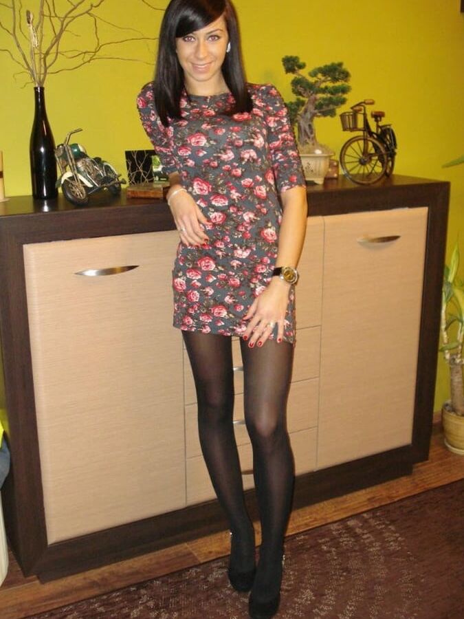 hot pantyhose pictures (non nude )