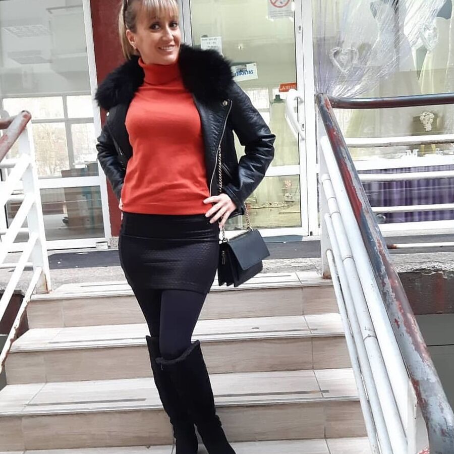 Serbian beautiful skinny blonde mom Tanja Jakovljevic