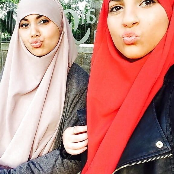 Beurette Hijab Ajouter sur snap