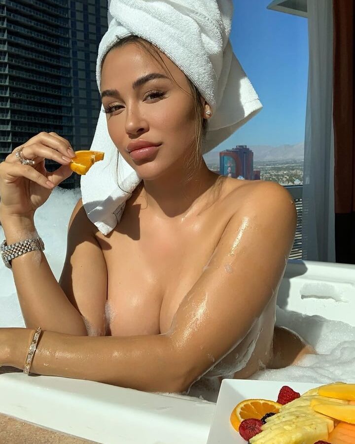 Ana Cheri - Sexy Latina Model