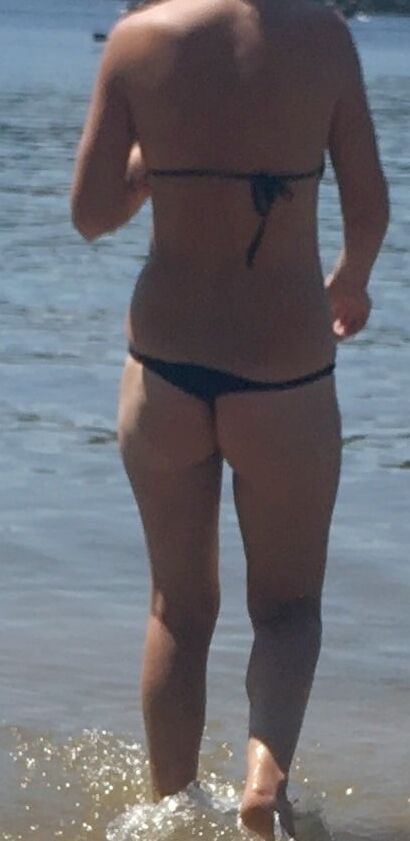 beach wife spy