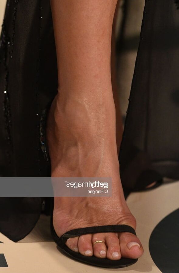 Jennifer Aniston feet