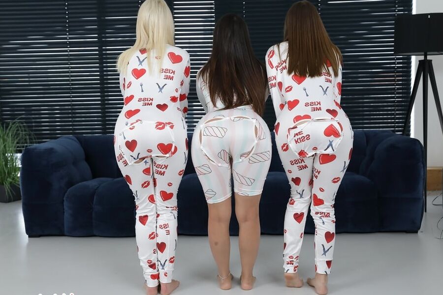 Pajamas party with three hungry for sex teen girls