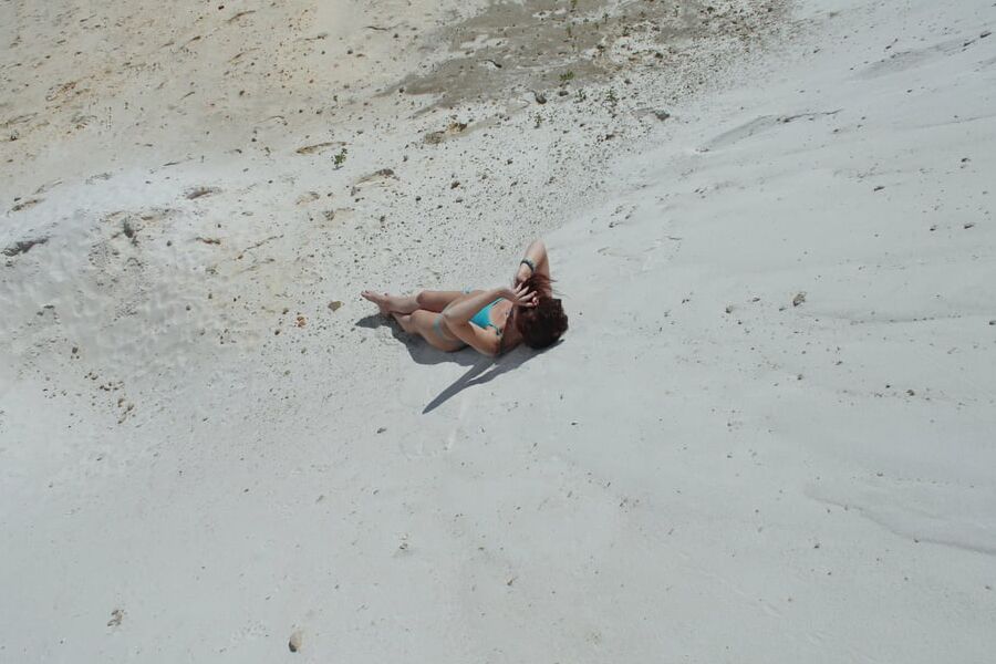 On White Sand in turquos bikini