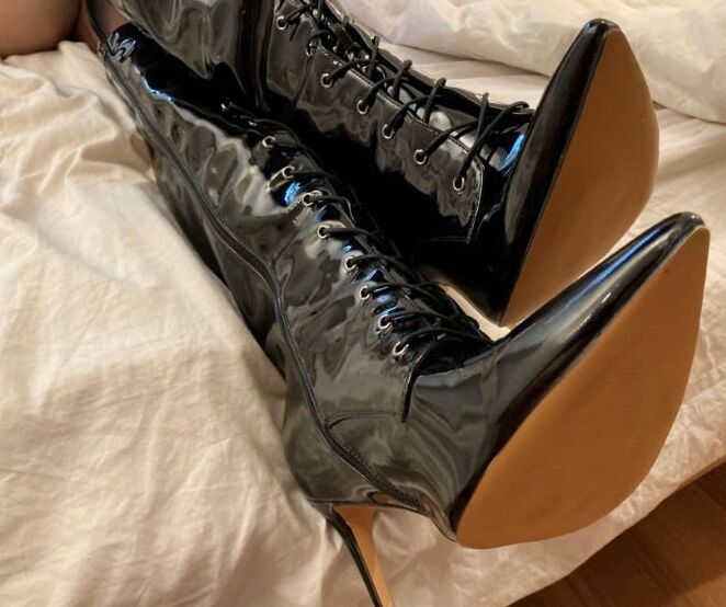 Black Knee High Patent High Heel Boots