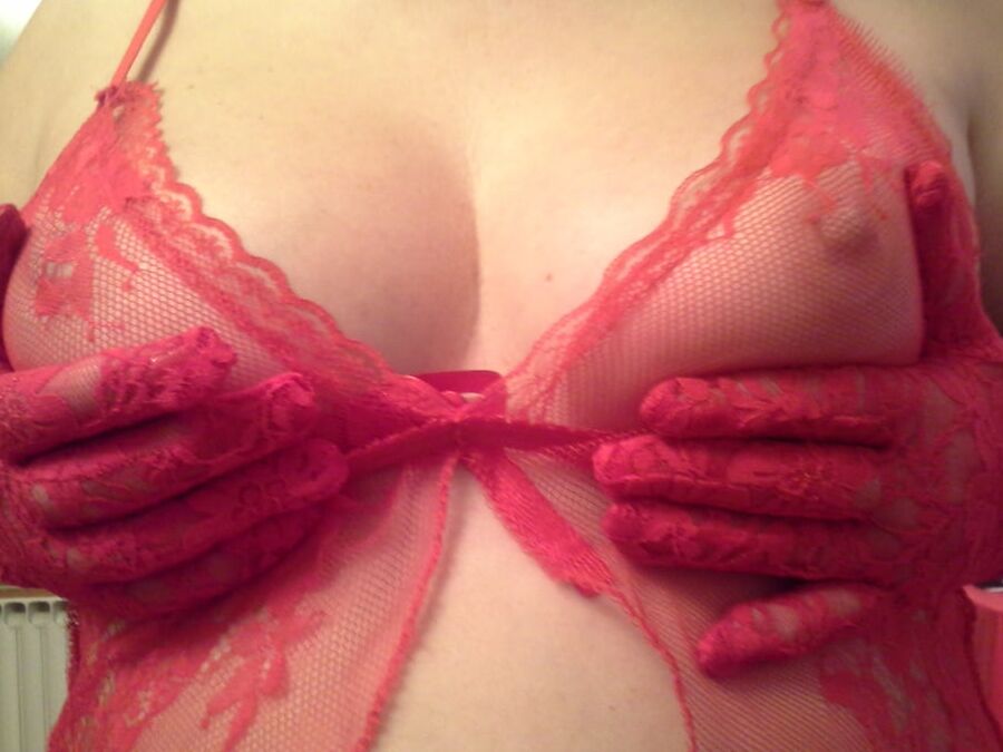 Stocking red - Tette in lingerie rosse