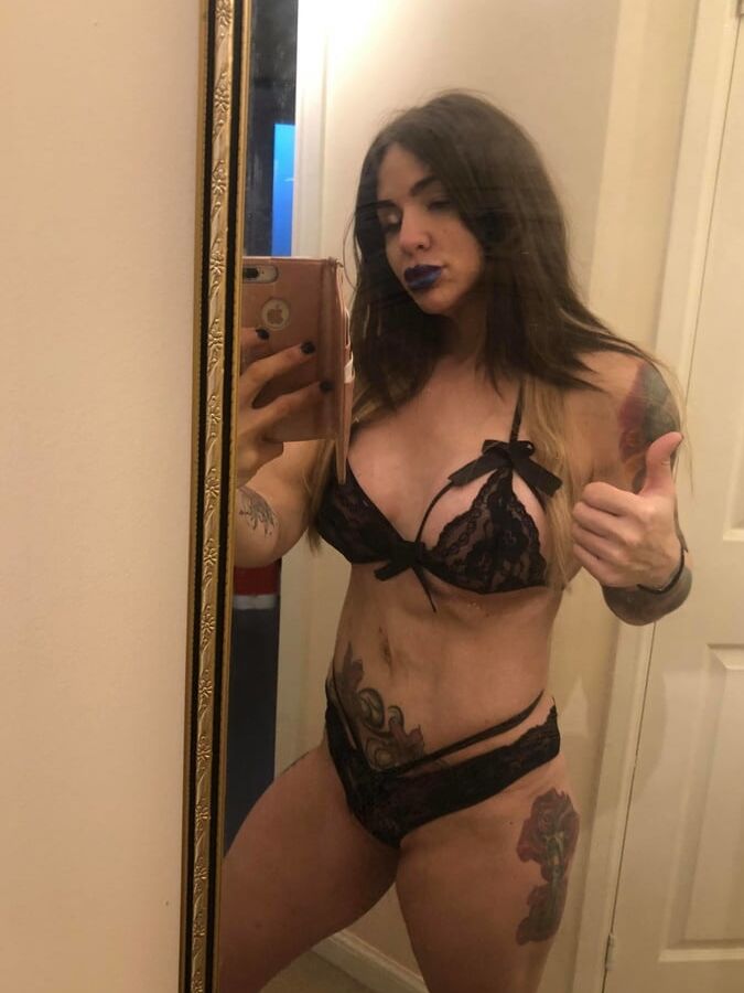 Me Tabbyanne Waiting in for my gang bang sexy lingerie milf