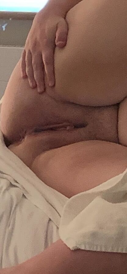 YoungEnglishBBW in hotel with work feeling horny