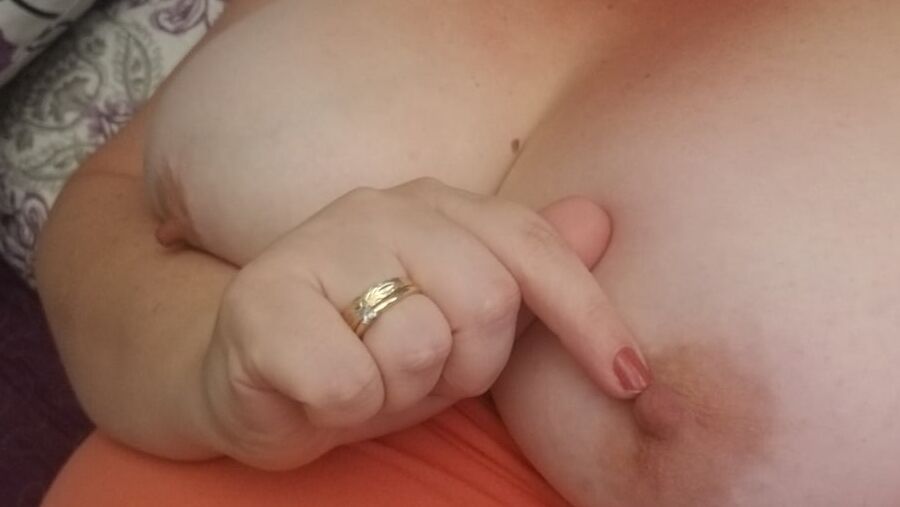 Post shower milf tease fresh shaved and silky smooth
